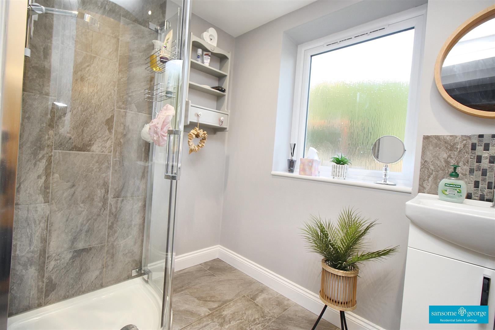 Hayfield Close, Tilehurst, Reading